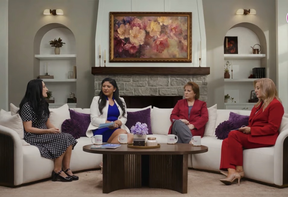 Pamela Garfield-Jaeger as a guest on the set of The Mom View